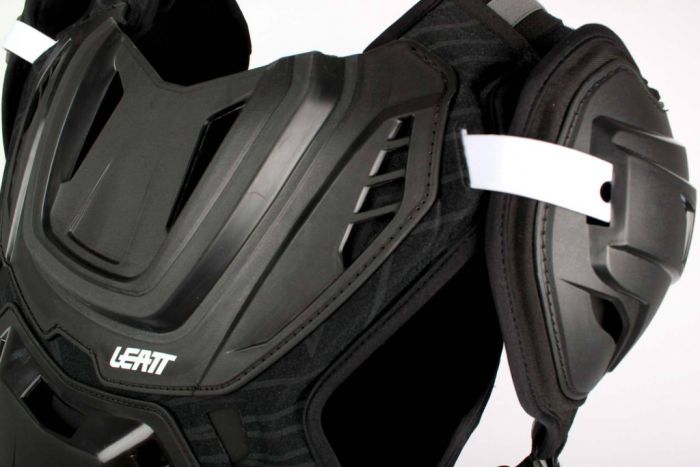 Защита тела Leatt Chest Protector 5.5 Pro, черная